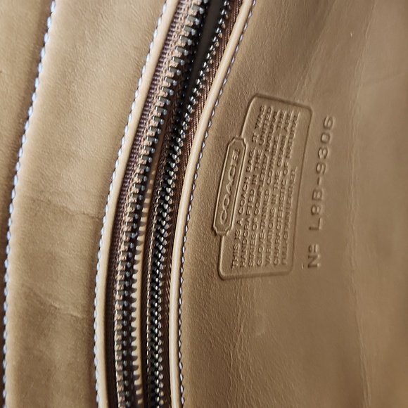 Y2K Coach Leathwr Tote Bag - Picture 7 of 7